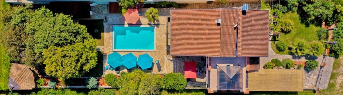 Villa Dolce Vita **** Premantura Exterior foto